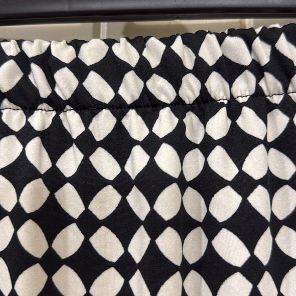 Zadie B’s skirt - Picture 2 of 3